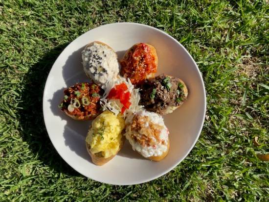 Hangry Pio (1060 E Colorado Blvd)