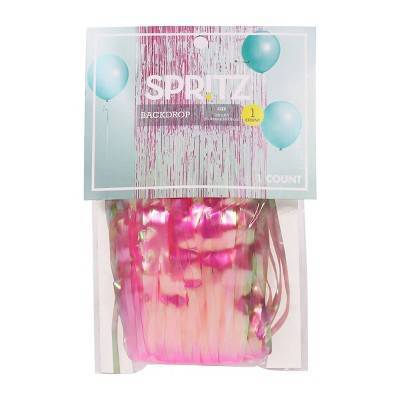 Spritz Fringe Backdrop Décor, Pink