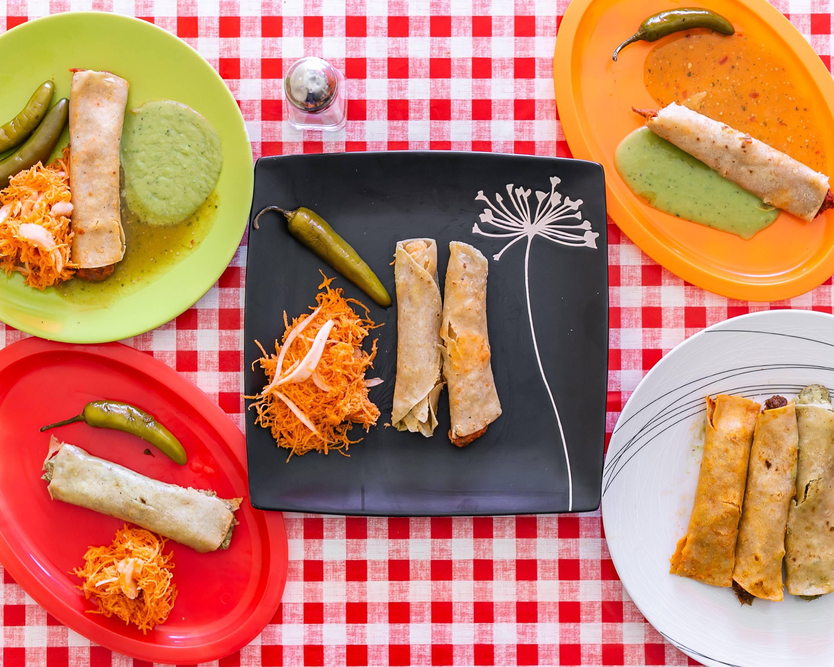 Tacos de Canasta Genesis Menú a Domicilio【Menú y Precios】León de los