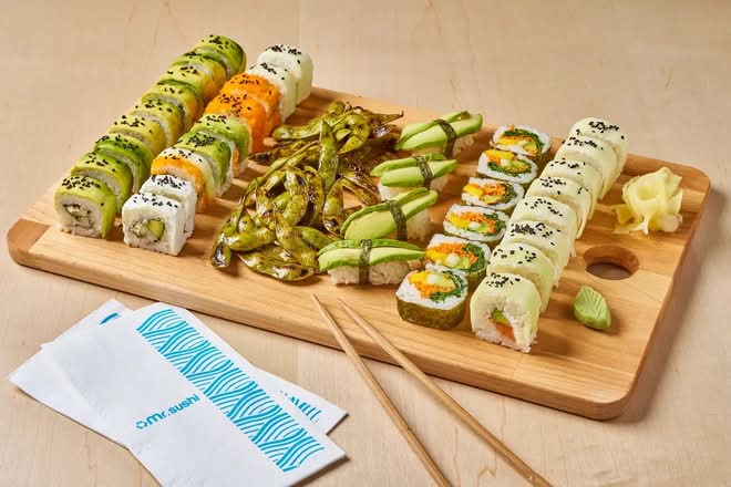Sushi Box Light - 4 Rollos y 2 Entradas Seleccionadas