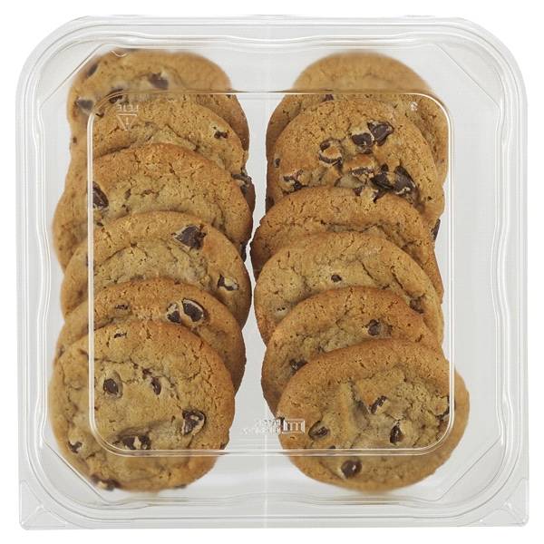 Fresh From Meijer Ultimate Chocolate Chip Cookies (12 ct)