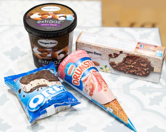 Gulf Gas Station (1916 Poquonock Ave)