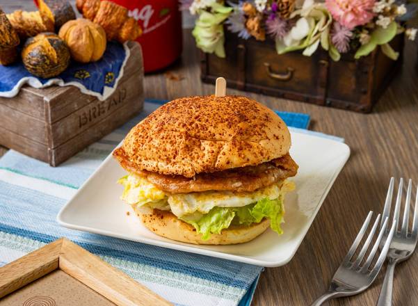 起飛嫩雞堡 Fillet Chicken Burger with Egg