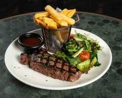 Queens Hotel Gladstone