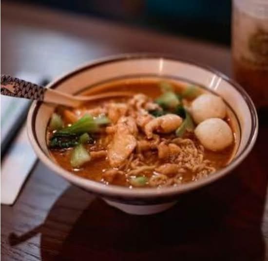 Chicken Satay Noodle Soup 鸡肉沙茶面