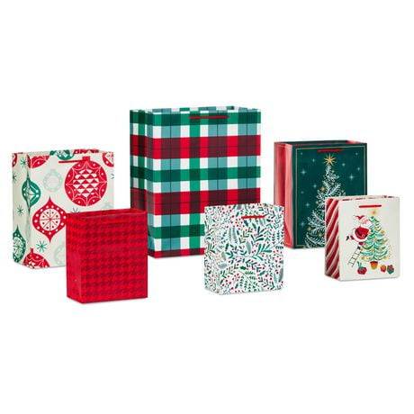 Hallmark Christmas Gift Bag Bundle, Assorted (6 ct)