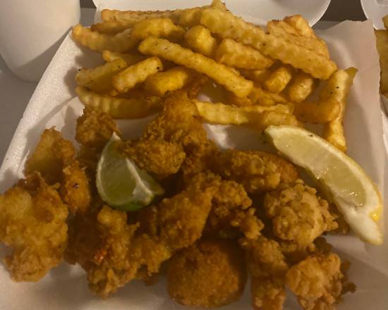 Order Conch with Fries food online from Oh Yeah! store, Tallahassee on bringmethat.com