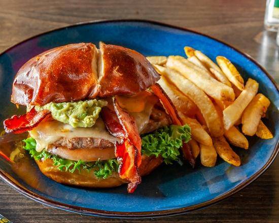 Guac Bacon Burger