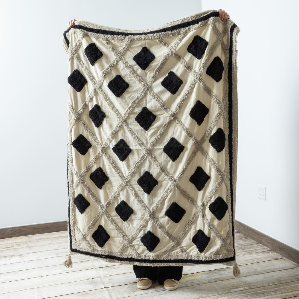 Diamond Tufted Throw Blanket 50in x 60in