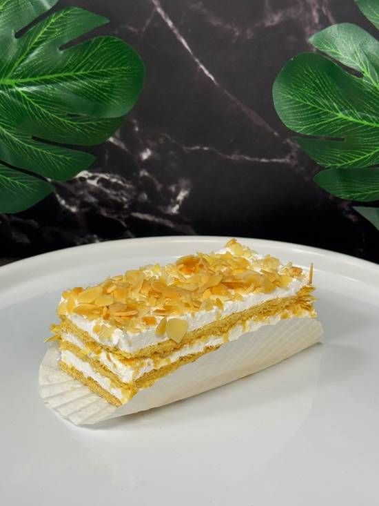 Señorita Almendra | Almond  Puff Pastry Dessert