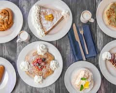 Piroshky & Crepes (112th & Silver Lake Rd)