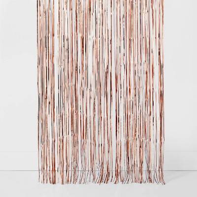 Spritz Fringe Backdrop (rose gold)