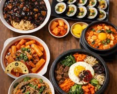 Lim's Kitchen - Astoria