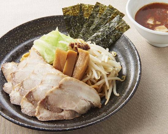 【期間限定】超激辛！柔らかチャーシュー（5枚）の辛味噌つけ麺（麺200g）