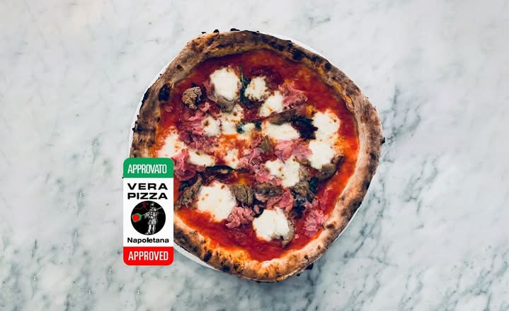 2 Pizza Americana (Super Value) for 27,95