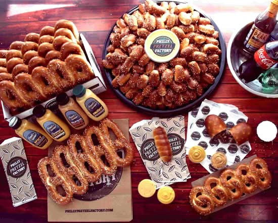 Philly Pretzel Factory (118 Broadway)