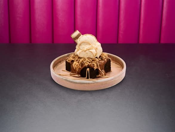 *NEW* Bueno Brownie Stack