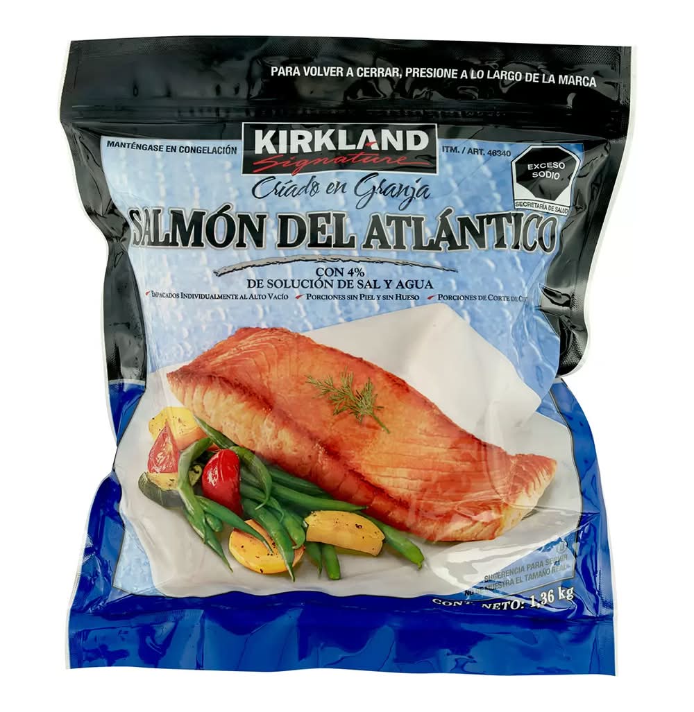 Kirkland Signature · Salmón del atlántico (1,36 kg)