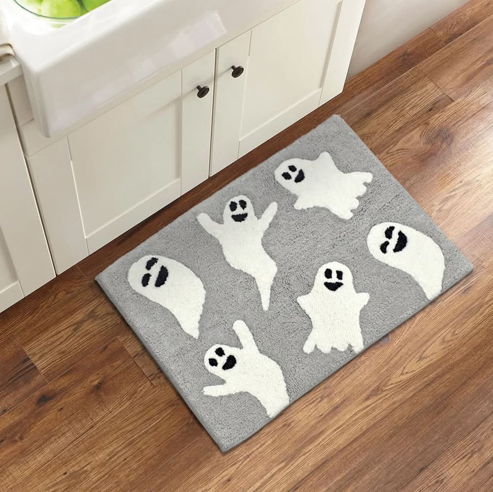 Haunted Living 1 Freestanding Ghost Mat | 36940