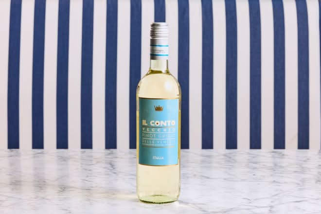 Pinot Grigio White Bottle 750ml (Veneto, Italy) 12% ABV