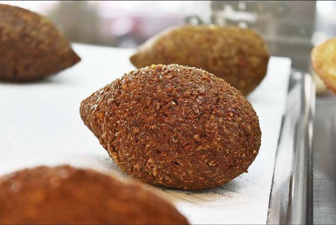 Kipes – Bulgur Wheat Rolls