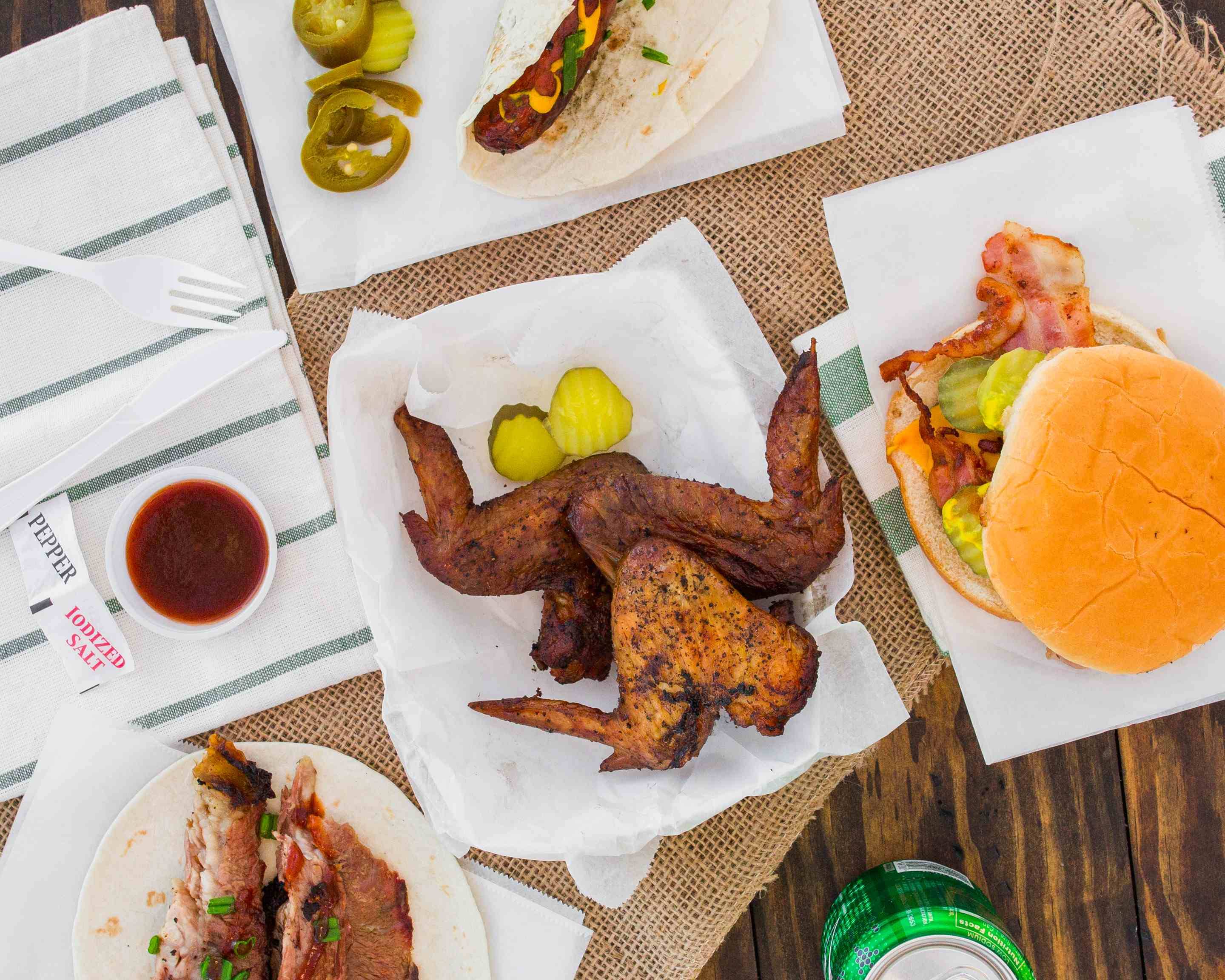 Dirty Glove Midwest BBQ LLC Logo