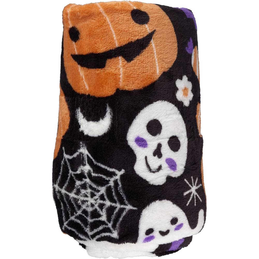 Spooky Village Halloween Print Flannel Throw Blanket, Pumpkins & Ghosts, 50 X 60 In