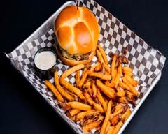 Bench Warmer's Bar & Grill