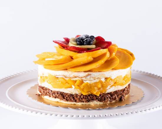 Fresh Mango Crispy Cake (新鮮芒果脆皮蛋糕)