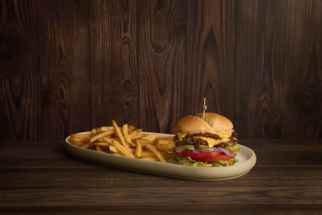Daves Double Cheeseburger*