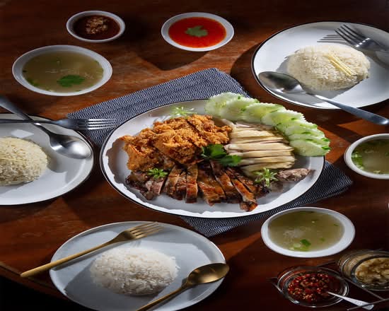 Eim Khao Mun Kai (129 2nd Ave)