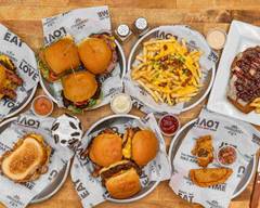 El Desembarco Burgers (7315 Collins Av)