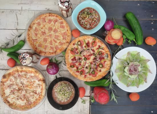 Los Almendros Mariscos y Pizzas (Los Cabos)