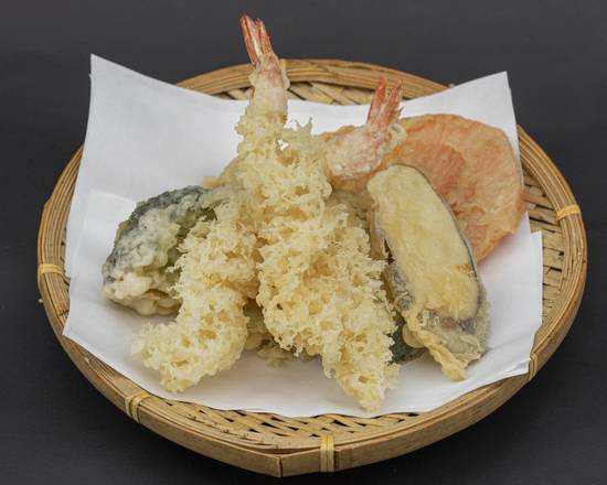 Tempura Appetizer (8 pcs)