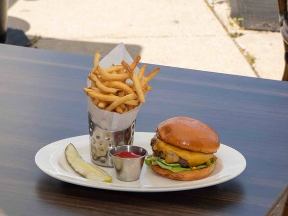 Uncle Paulie's Cheeseburger