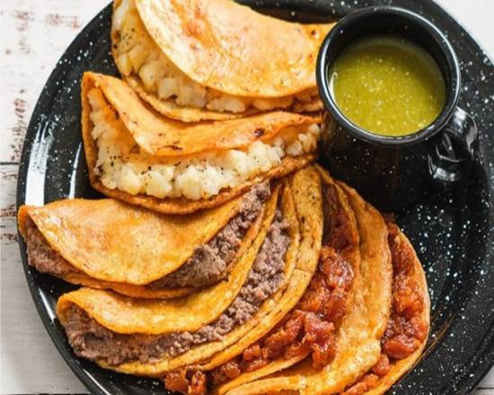 Tacos De Canasta La Tradicion (Merida)