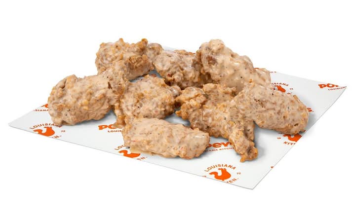 8 HOT WINGS Garlic Parm