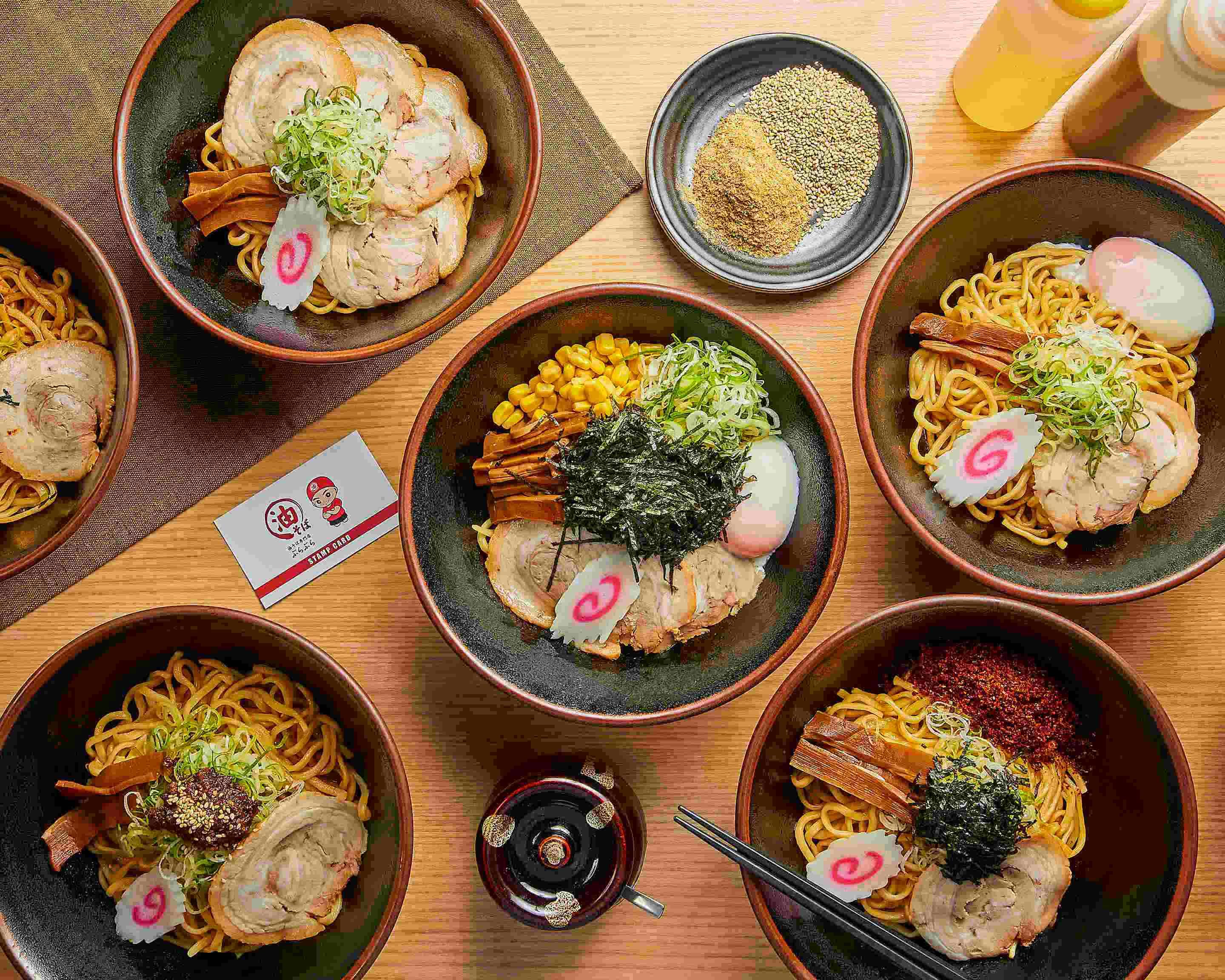 油 そば 専門 店 ぶらぶら 新宿 店