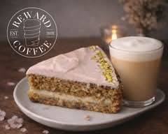 【自家製キャロットケーキ】REWARD COFFEE 葛西駅前店