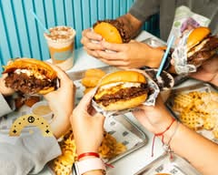 Cowy Burger (223 Northwest)