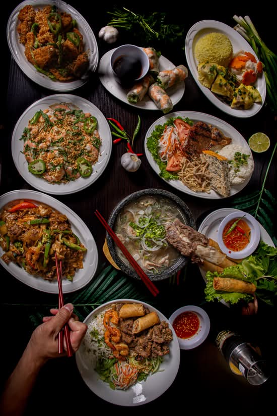 Sizzling Saigon (9159 Mission Gorge Rd)