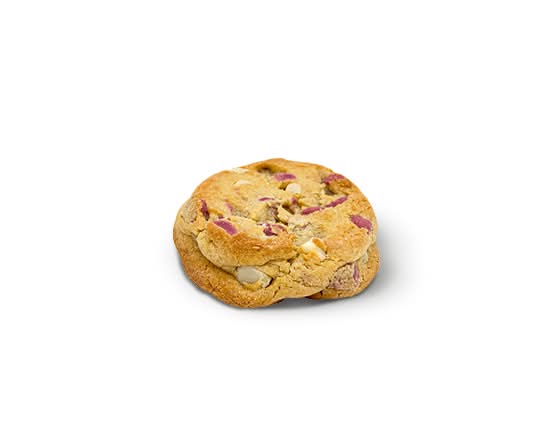 Ruby Chocolate-Macadamia Cookie