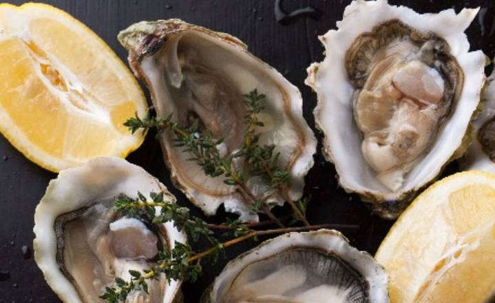 A5.Raw Oysters(6)