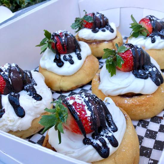 Chocolate Covered Strawberry Rolls