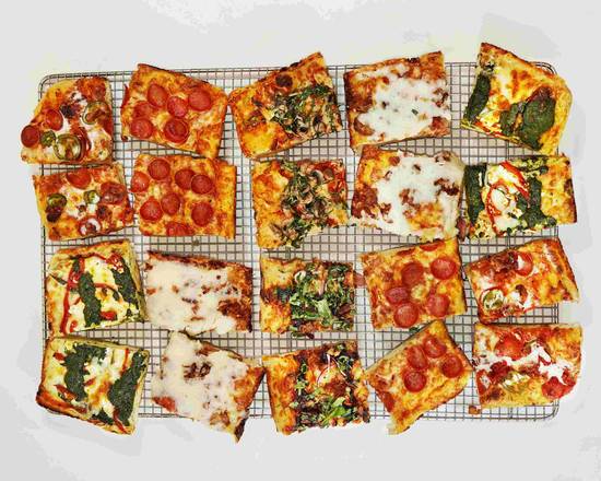 8Mileπ Detroit Pizza - SOMA