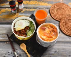 竑食泰式拌飯
