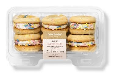 Favorite Day Spring Soft Sandwich Cookies (7.5 oz)