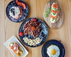 Lofi Café & Bistro