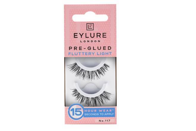 Eylure Pre-Glued Fluttery Light False Eye Lashes