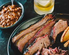 Mojo Federal Swine & Spirits (130 S Tenessee Ave)